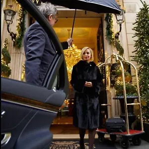 https://the-queen-airport-hotel-round-trip-airport-service.istanbul-turkeyhotels.com
